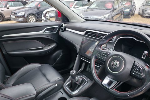 MG ZS EXCLUSIVE T-GDI.. MAIN DEALER SERVICE HISTORY.. STUNNING EXAMPLE 6