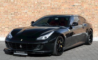 Ferrari GTC4 Lusso 6