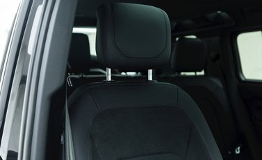 Land Rover Defender 110 V8 11