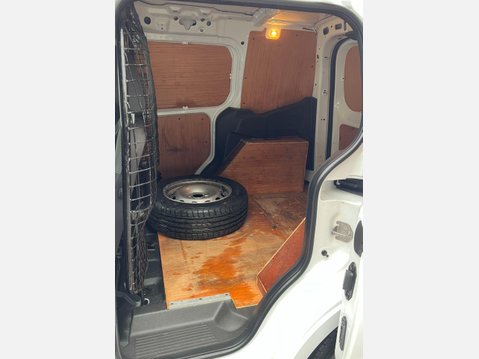 Ford Transit Courier 1.0 EcoBoost Leader Panel Van 4dr Petrol Manual L1 Euro 6 (s/s) (100 ps) 24