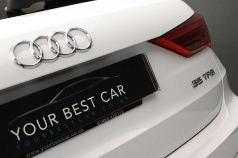 Audi Q3 1.5 Q3 S Line 35 TFSI MHEV Semi-Auto 5dr 33