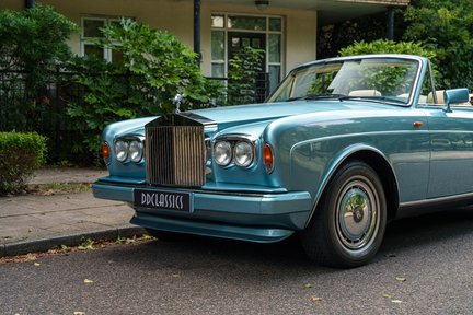 Rolls-Royce Corniche IV 13