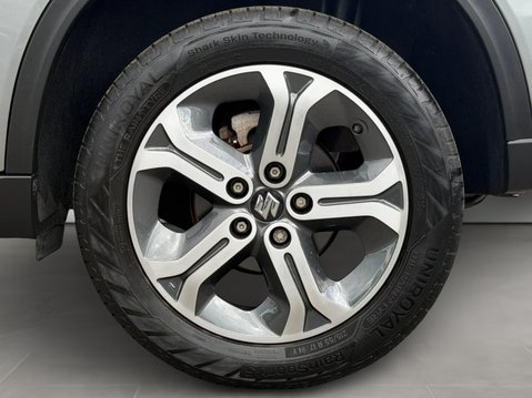Suzuki Vitara 1.6 SZ5 5dr 15