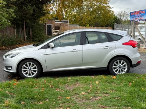 Ford Focus TITANIUM WITH NAV 7