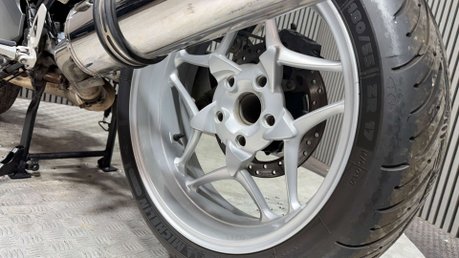 BMW R1200 19
