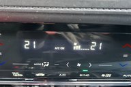 Honda HR-V 1.5 I-VTEC SE LOOK! JUST 49000 MILES! 4 MAIN DEALER SERVICES  23