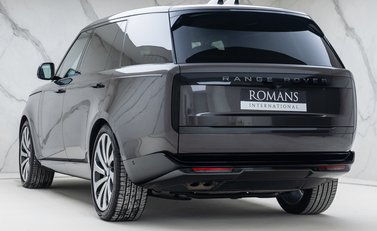 Land Rover Range Rover D350 Autobiography LWB 12