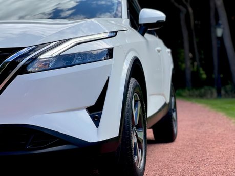 Nissan Qashqai DIG-T N-CONNECTA MHEV 26