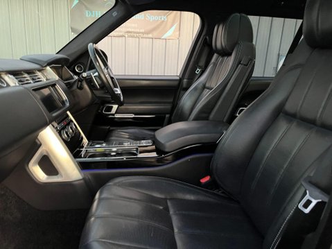 Land Rover Range Rover 3.0 TD V6 Autobiography Auto 4WD Euro 6 (s/s) 5dr 37