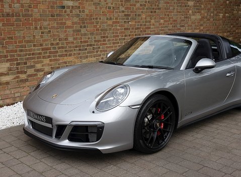 Porsche 911 (991) Targa 4 GTS 14