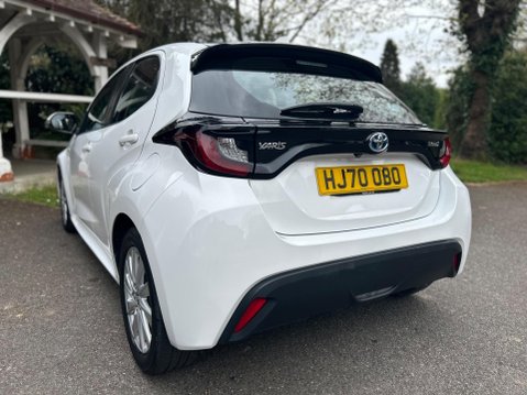 Toyota Yaris ICON FHEV 22