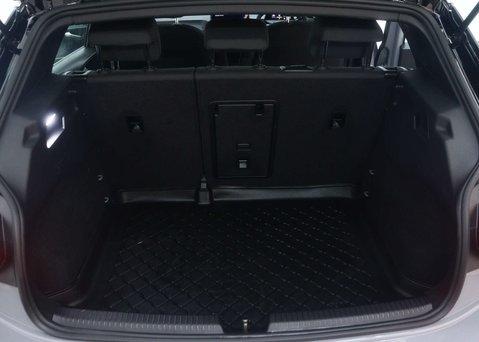 Volkswagen ID.3 Pro 58kWh Hatchback 5dr Electric Auto (204 ps) 57