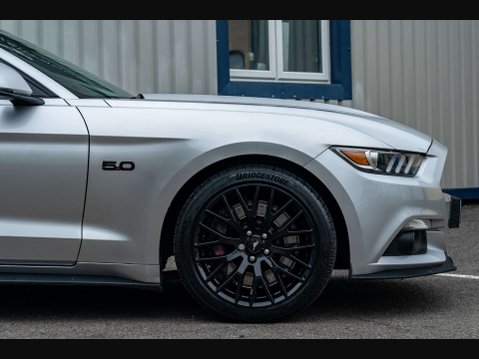 Ford Mustang 5.0 Mustang GT 2dr 6