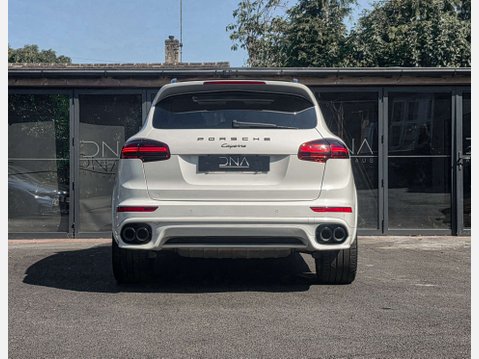 Porsche Cayenne 3.0 Cayenne D Platinum Edition V6 Tiptronic S A 4WD 5dr 24