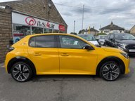 Peugeot e-208 GT PREMIUM 5