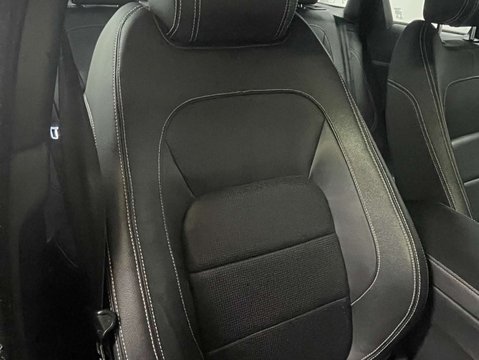 Jaguar F-Pace 2.0 F-PACE R-Sport AWD D Auto 4WD 5dr 14