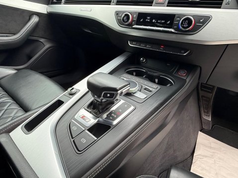 Audi S4 3.0 TFSI V6 Saloon 4dr Petrol Tiptronic quattro Euro 6 (s/s) (354 ps) 25