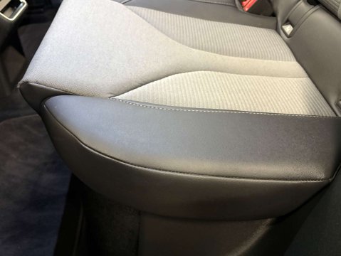 Skoda Enyaq Enyaq IV 60 5dr 39