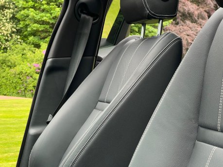Land Rover Range Rover Velar EDITION MHEV 21