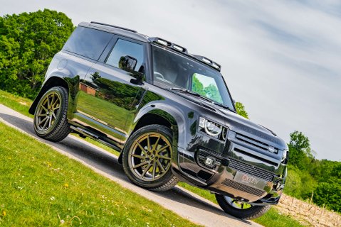 Land Rover Defender D250 X-Dynamic HSE Hard Top Obsidian 19