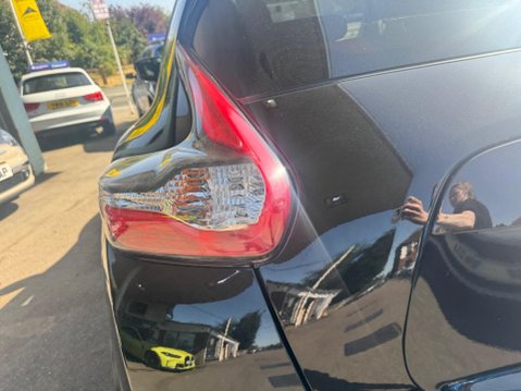 Nissan Juke 1.5 dCi Acenta Euro 6 (s/s) 5dr 12