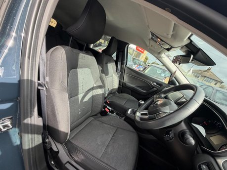 Renault Captur ICONIC EDITION TCE 16