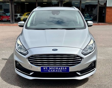 Ford S-Max 2.5 S-Max Titanium HEV CVT 5dr 5