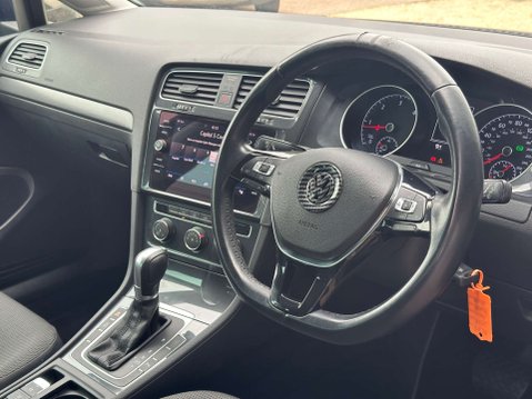 Volkswagen Golf 1.6 Golf Match TDI Semi-Auto 5dr 24