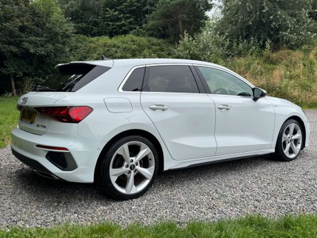 Audi A3 1.5 A3 Sportback 35 TFSI MHEV S Line Semi-Auto 5dr 9