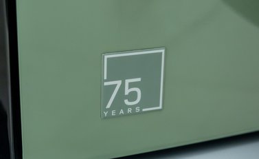 Land Rover Defender 110 D300 75TH LIMITED EDITION 33