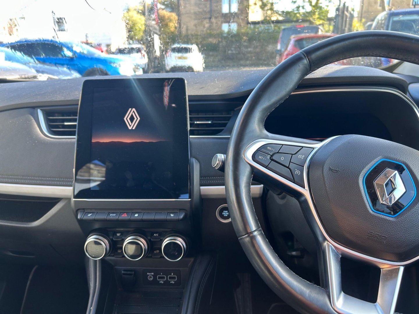 2020 Renault Zoe — image 2