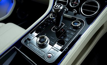 Bentley Continental GT W12 First Edition 17