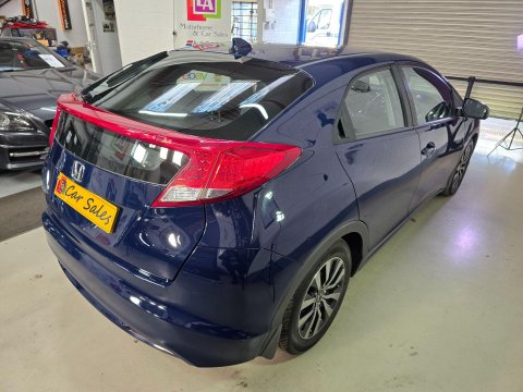 Honda Civic 1.6 i-DTEC ES-T Euro 5 (s/s) 5dr 2