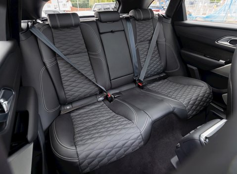 Land Rover Range Rover Velar SVAutobiography Dynamic 15
