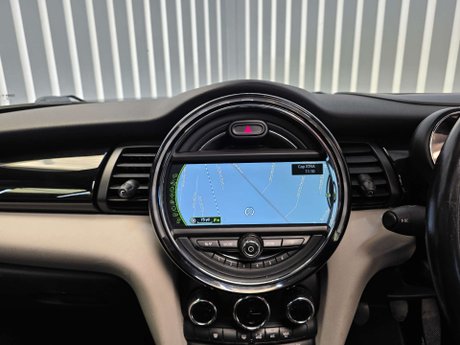 Mini Hatch 2.0 Cooper S Hatchback 3dr Petrol Manual Euro 6 (s/s) (192 ps) 24