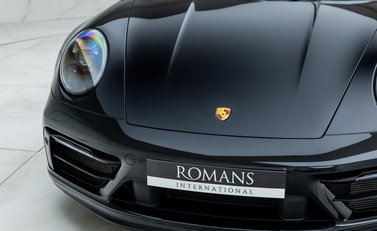 Porsche 911 Carrera GTS Cabriolet (992) 30