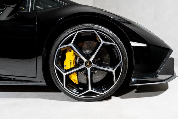 Lamborghini Huracan TECNICA. NOW SOLD. SIMILAR REQUIRED. PLEASE CALL 01903 254800. 3