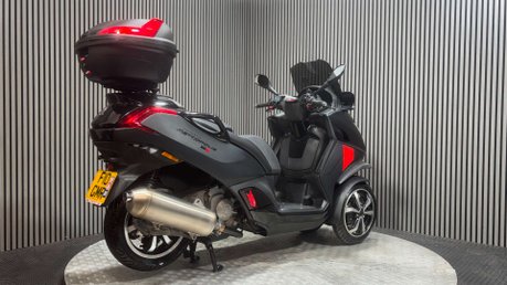 Peugeot Metropolis 400 RXR 2017 ONLY 10K 3 WHEELER TRIKE CAR LICENCE LONG MOT 4
