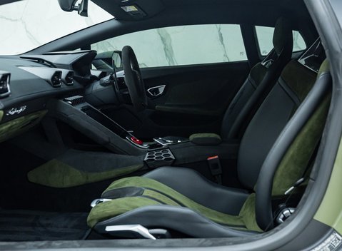 Lamborghini Huracan Sterrato 16