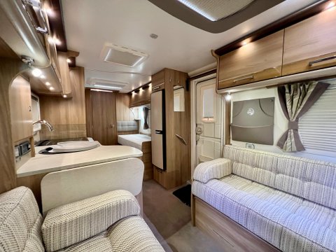 Bailey Unicorn Cadiz  29