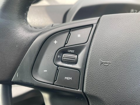 Citroen C4 Spacetourer 1.2 PureTech Feel EAT8 Euro 6 (s/s) 5dr 31