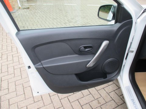 Dacia Logan 0.9 TCe Laureate Euro 6 (s/s) 5dr 44