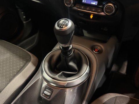 Nissan Juke 1.0 DIG-T N-Connecta Euro 6 (s/s) 5dr 8