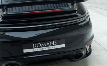 Porsche 911 Turbo S (992) 35