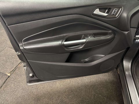 Ford Kuga 2.0 Kuga Zetec TDCI 5dr 38