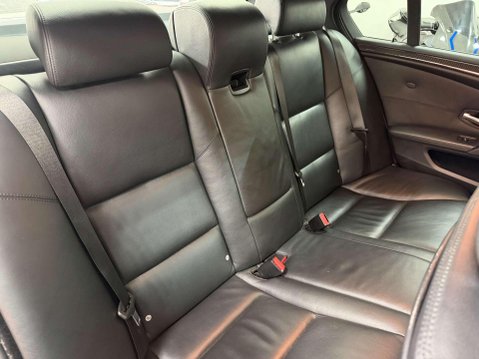 BMW M5 5.0 V10 Saloon 4dr Petrol SMG Euro 4 (507 ps) 55