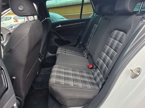 Volkswagen Golf 2.0 Golf GTD Semi-Auto 5dr 57