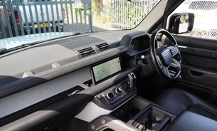 Land Rover Defender X-DYNAMIC HSE MHEV 3.0L Extended LR Warranty Tow Bar Pano Roof FLRSH  2