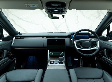 Land Rover Range Rover D300 SE 16