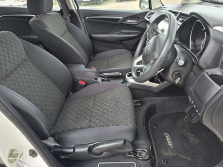 Honda Jazz 1.3 i-VTEC SE Hatchback 5dr Petrol CVT Euro 6 (s/s) (102 ps) 18